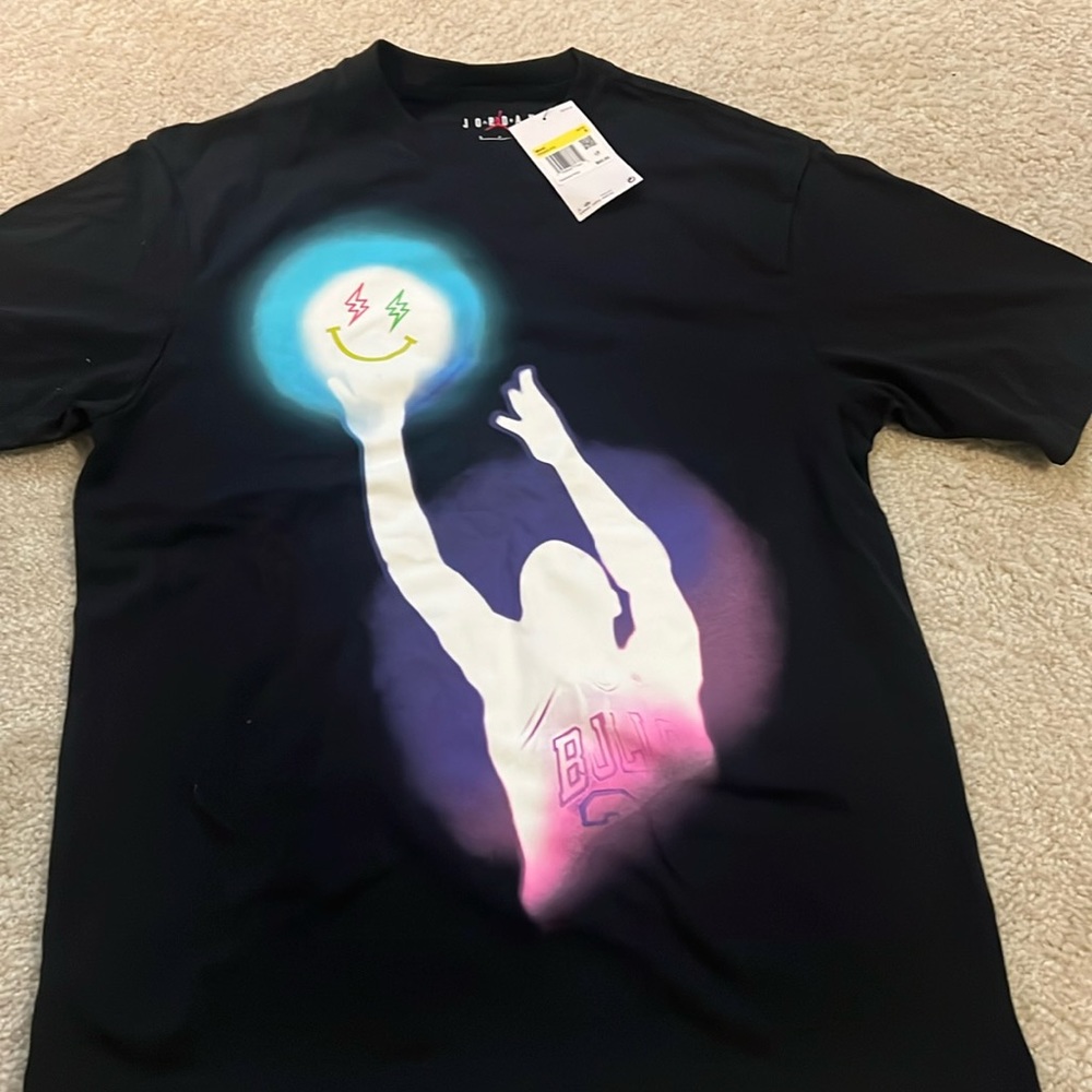 Men’s Jordan x Jbalvin shirt